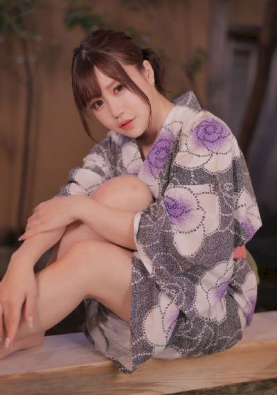欧美戴帽子时尚街拍_蓝光在线观看完整版