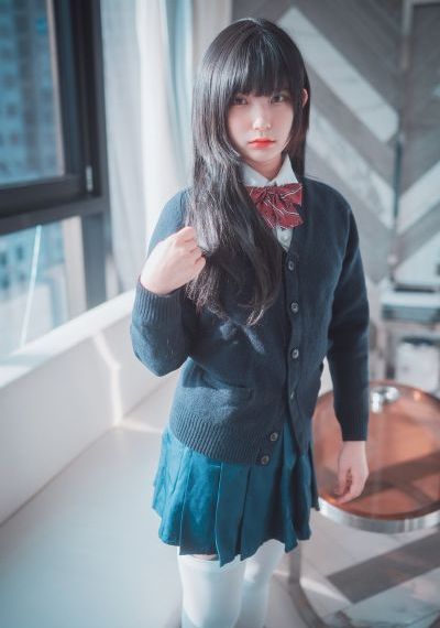 国产美女与狗_BD英语在线视频播放