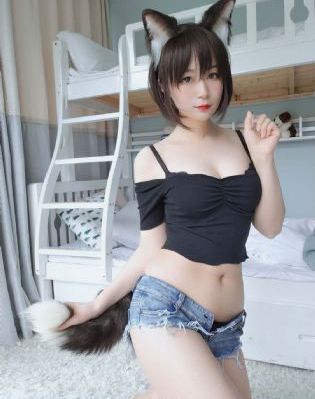 男生手伸进胸罩里视频_4K高清免费观看