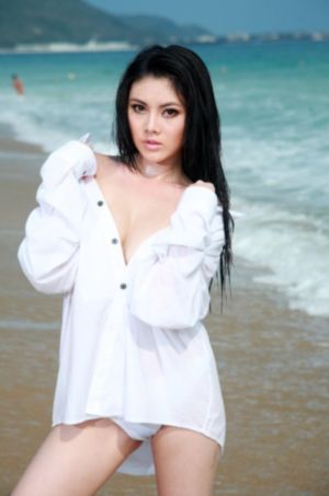 欧美女生头像酷美_1080手机在线观看