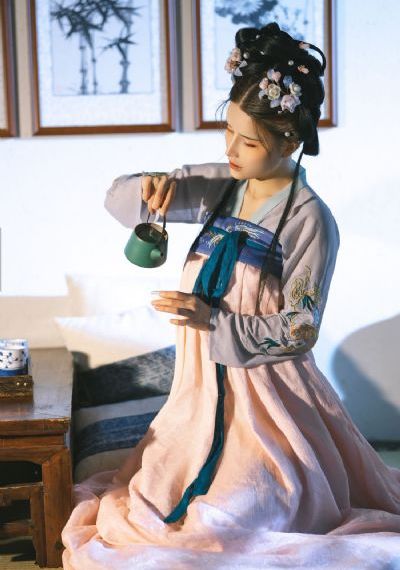 欧美色香欲淫_手机免费播放动漫