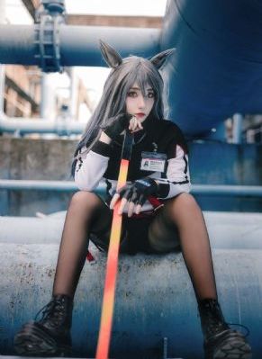 欧美蕾丝美女_高清电视剧观看